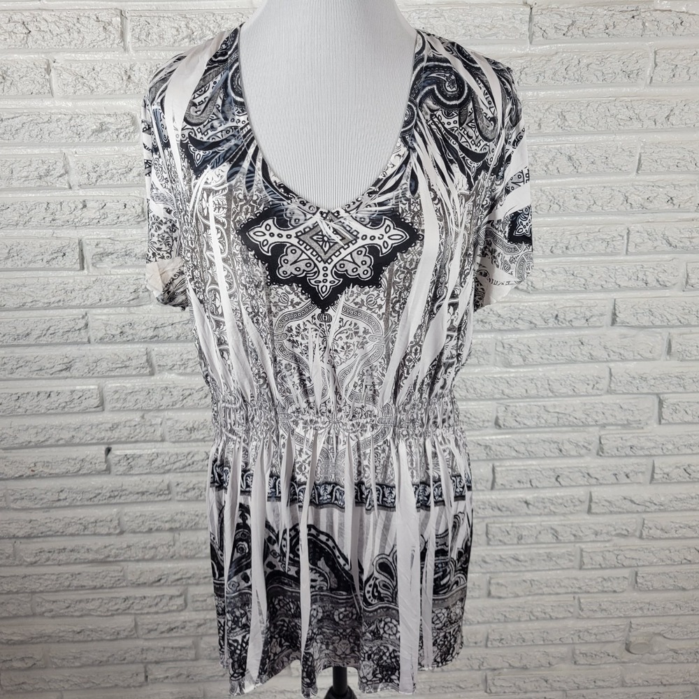 Apt 9 Womens 1X Tunic Top Geometric Gray Black Studded Short Sleeve V Neck